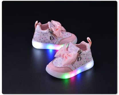 Spring and Autumn New Girls Princess LED Lighting Small and Medium Girls Casual Bow Sports Soft Sole Shoes Factory Outlet