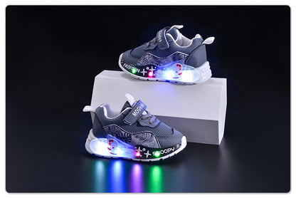Wholesale Light-Up 2025 Spring & Fall Mesh Comfortable and Lightweight Casual Light-Up Led Light-Up Men's Sports Shoes for Small and Medium-Sized Children